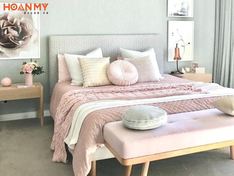 Phòng ngủ màu xanh và hồng