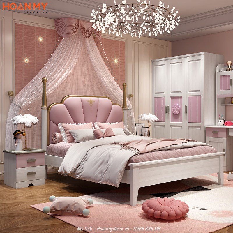Phòng ngủ công chúa rộng rãi màu hồng cho con gái