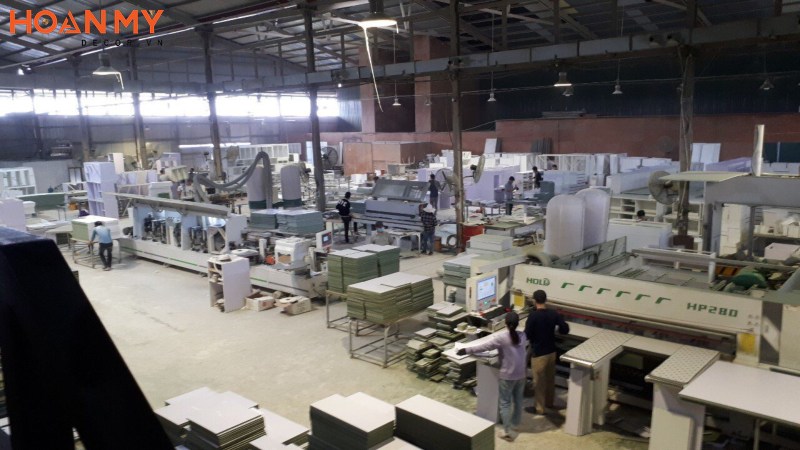 Hệ thống nhà xưởng được đầu tư máy móc sản xuất hiện đại
