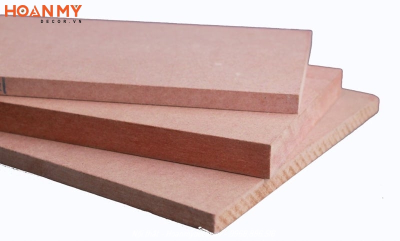 Gỗ MDF chống cháy được sử dụng làm cửa