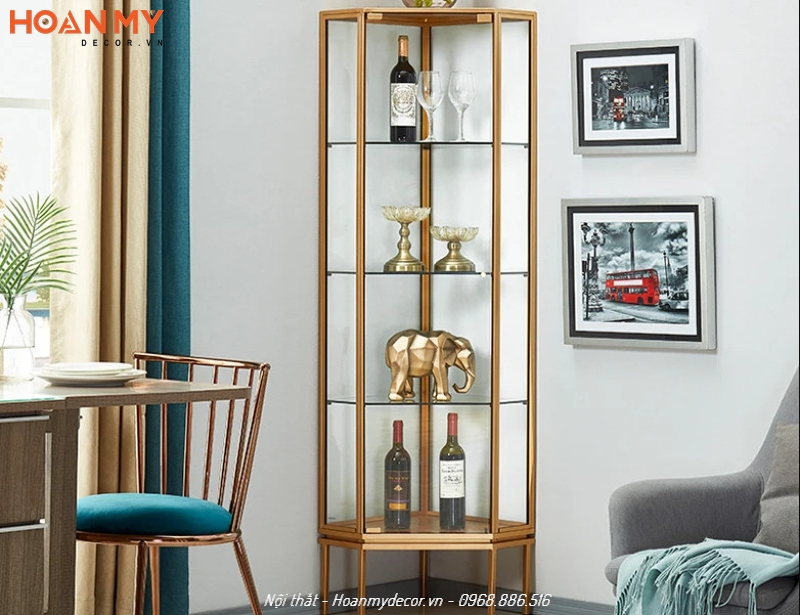 Tủ rượu góc tam giác kết hợp với tủ trang trí đơn giản mà đẹp
