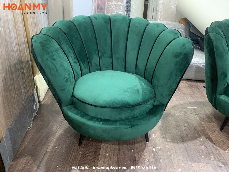 Sofa nhung theo phong cách cổ điển màu xanh ngọc